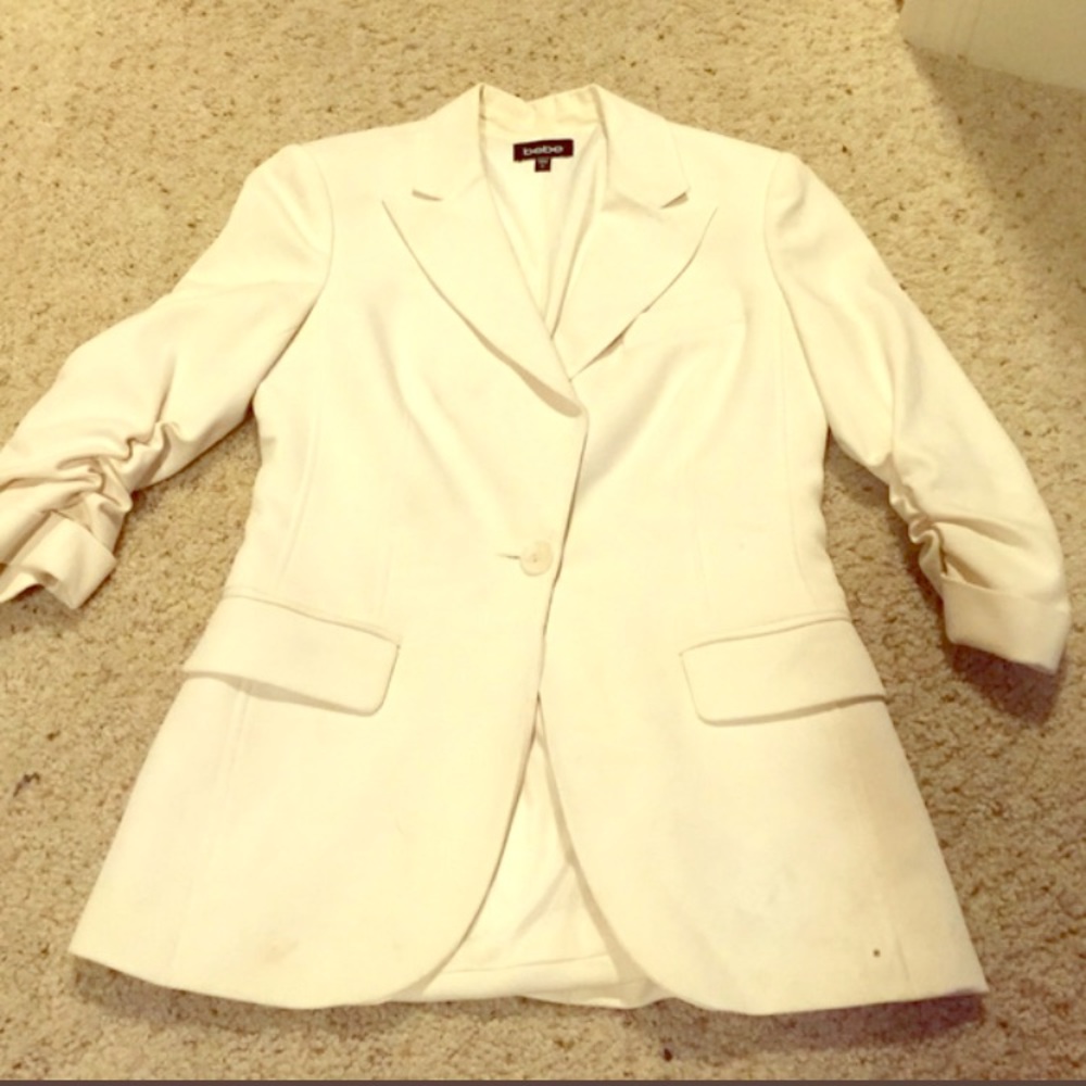 White BEBE size 4 blazer